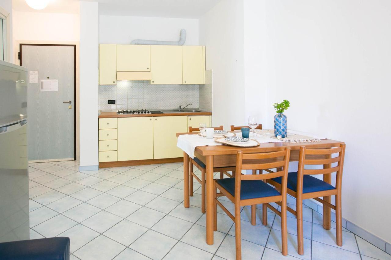 Residence Villa Dei Pini Ρίμινι Εξωτερικό φωτογραφία