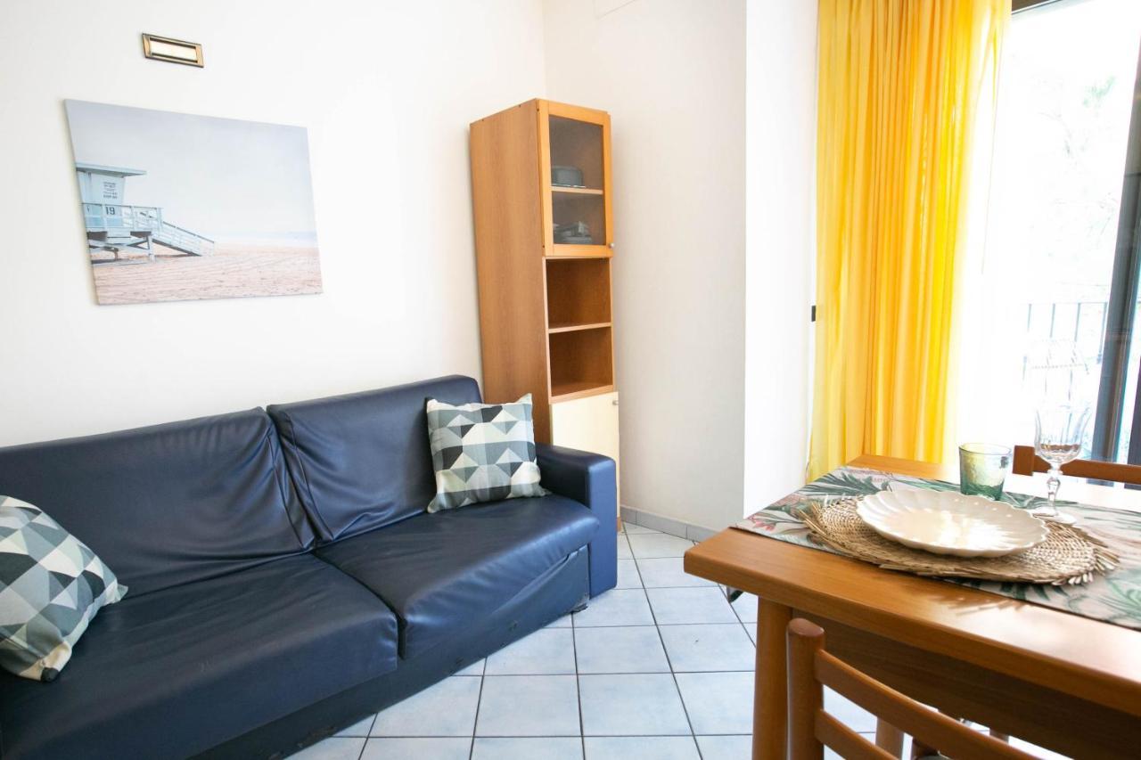 Residence Villa Dei Pini Ρίμινι Εξωτερικό φωτογραφία