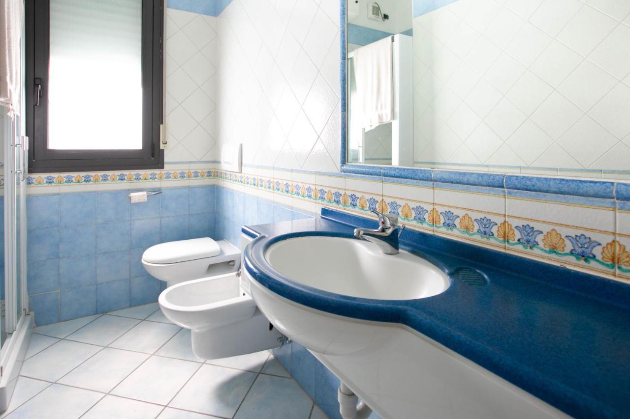 Residence Villa Dei Pini Ρίμινι Εξωτερικό φωτογραφία