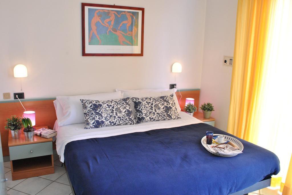 Residence Villa Dei Pini Ρίμινι Εξωτερικό φωτογραφία