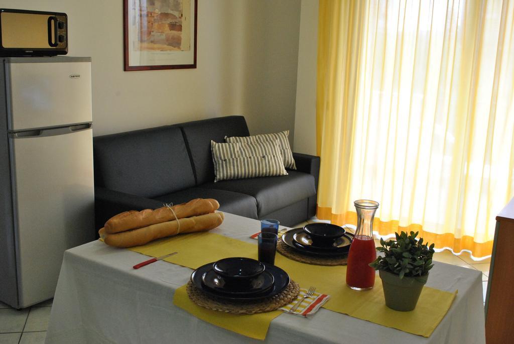 Residence Villa Dei Pini Ρίμινι Εξωτερικό φωτογραφία